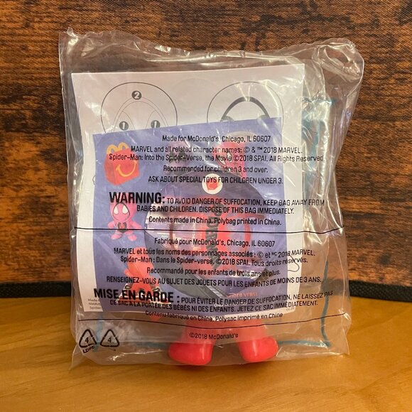 Marvel Spider-Gwen/Spider-Man - Web Sounds Toy Red 2019 SEALED (SKU: 89TO) - Picture 2 of 2